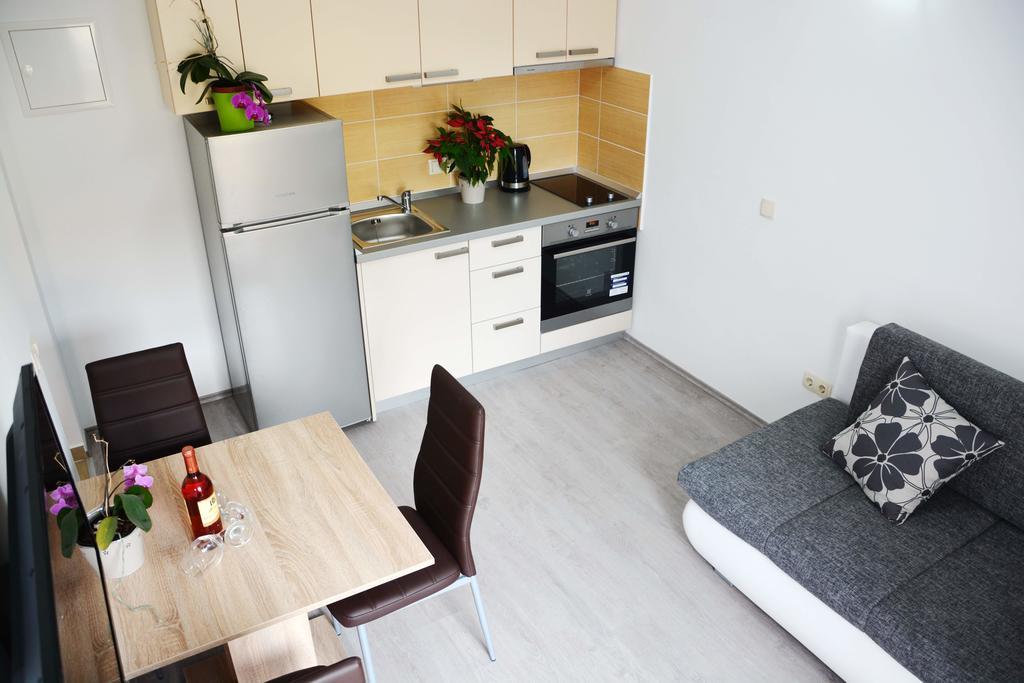 Apartments Clara 宁 外观 照片